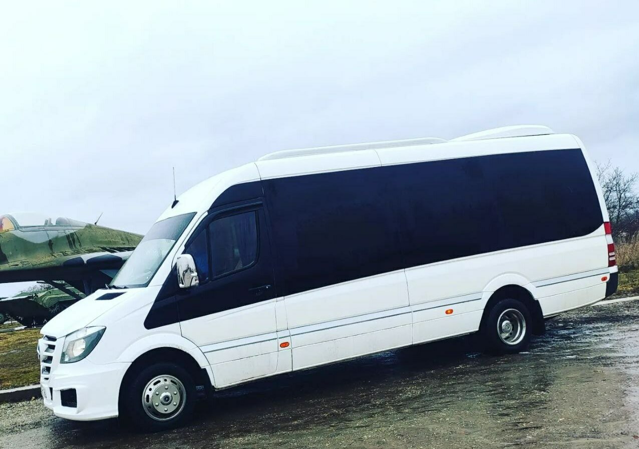 Групповой автобус Mercedes sprinter